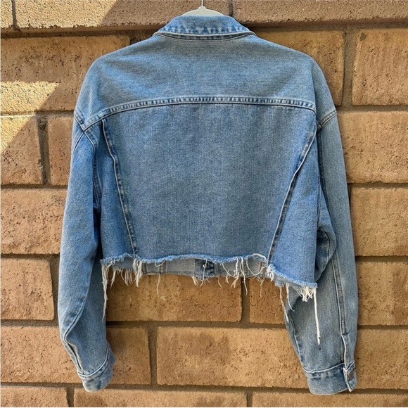 Vintage Guess 90s Denim Jean Jacket Blue Trucker Style Crop - Picture 6 of 15